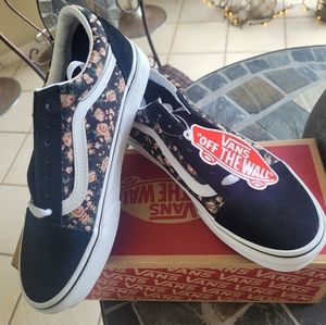 🎁🎁 NWT Vans Old Skool Rose Dreams Size: 5.5 US Men/7.0 US Women